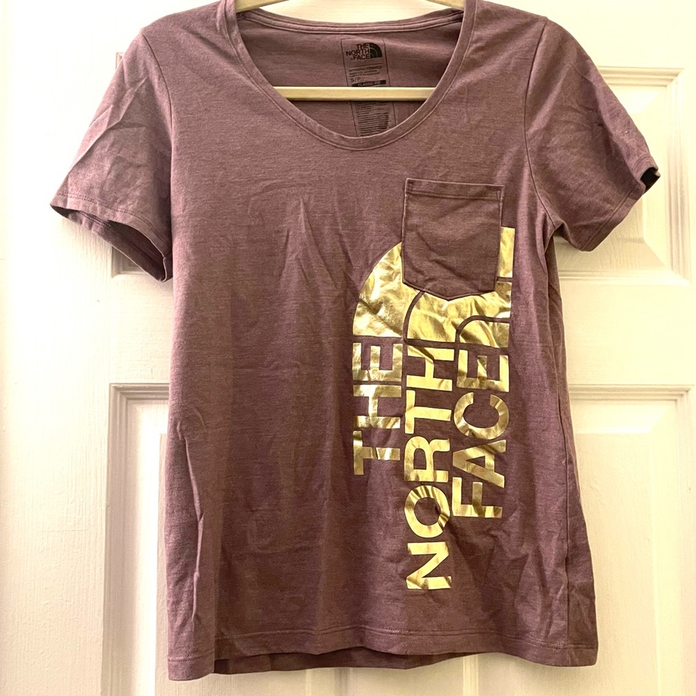 The North Face Women’s Tee - Classic Fit - Small - Never Worn
